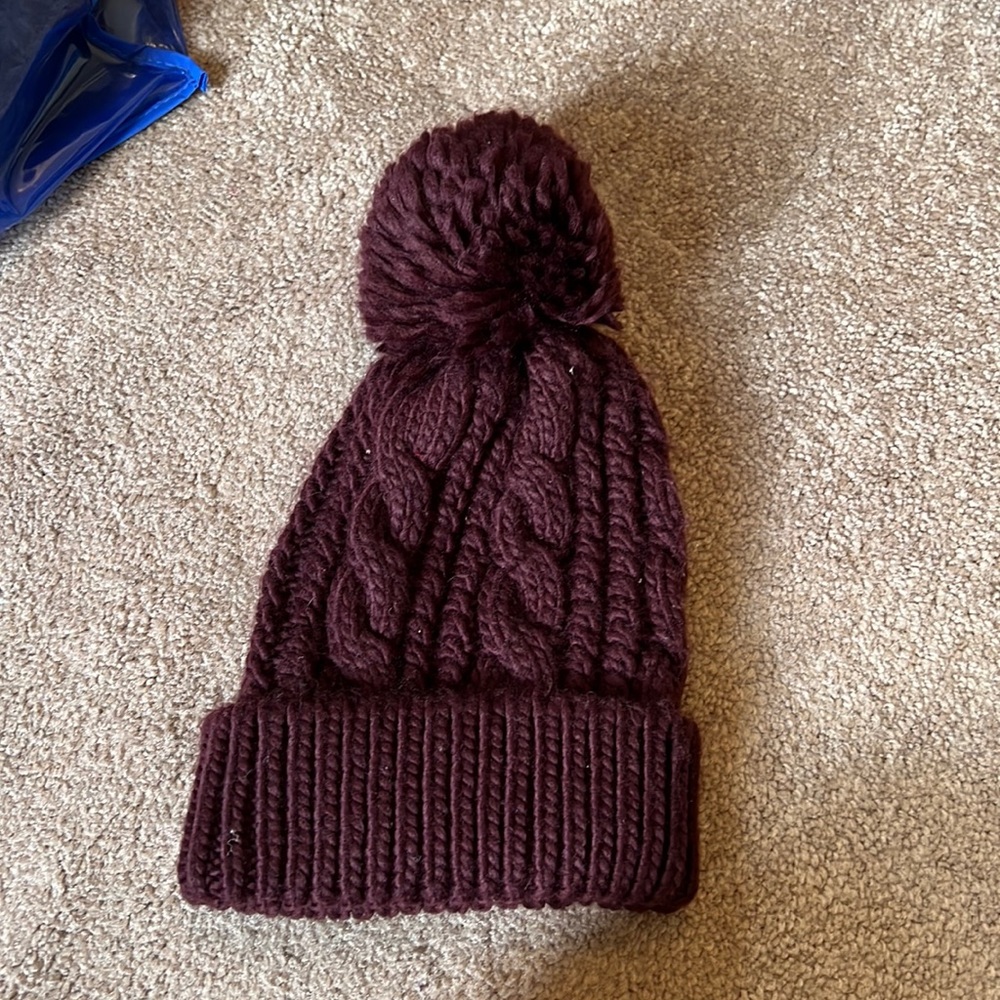 Maroon hat